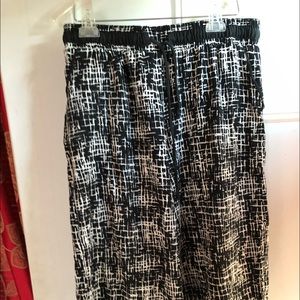 NY Collection collate pull on pants. Size L